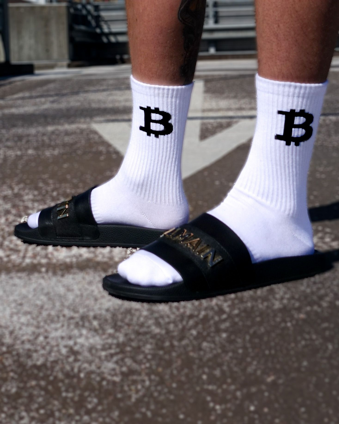 ₿ - SOCKEN WEISS